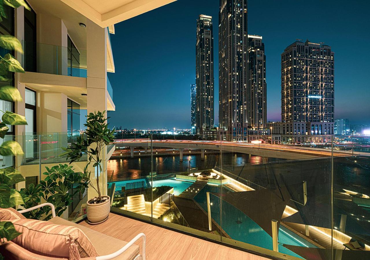 Luxury 2 Bedroom Missoni Building Canal & Pool View Apartment Dubai