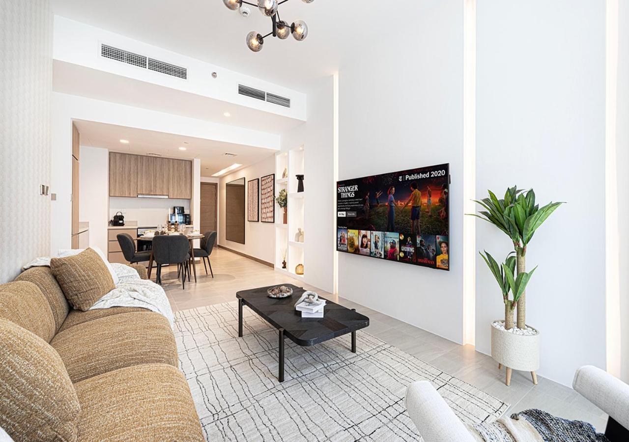 Luxury 2 Bedroom Missoni Building Canal & Pool View